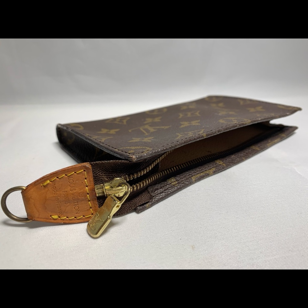 Authentic Louis Vuitton Toilette 17” Pouch